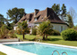 Propriété vue de la piscine.
