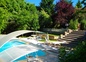 jardin avec sa piscine