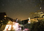 La cour à la nuit