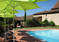 Piscine et terrasse du grand gîte